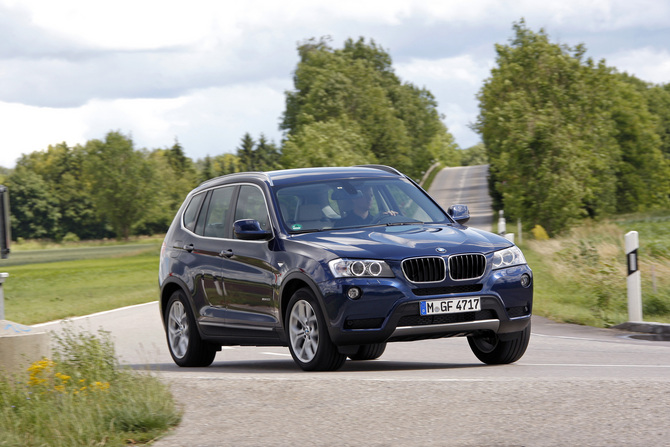 Em 2012 a BMW vai oferecer a versão X3 xDrive28i de quatro cilindros