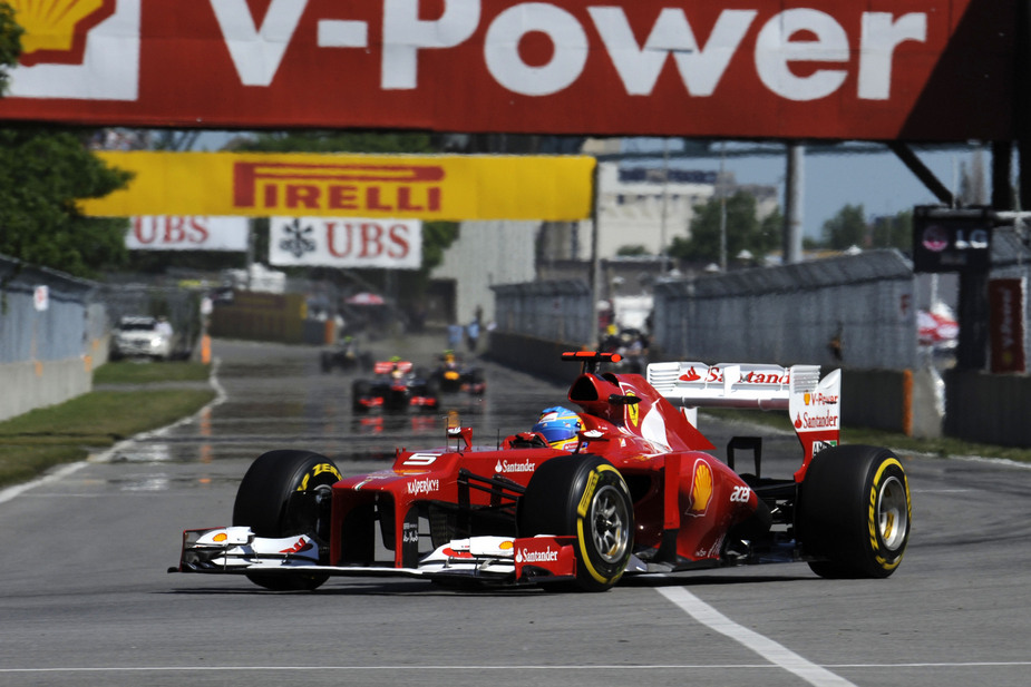 Alonso was leading the Canadian Grand Prix before falling to 5th