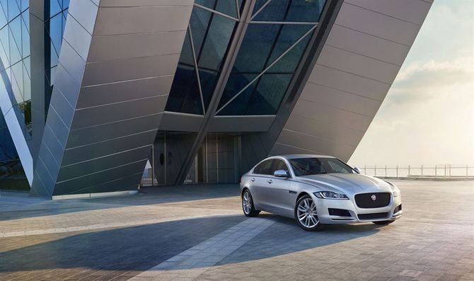 Jaguar XF 35t AWD