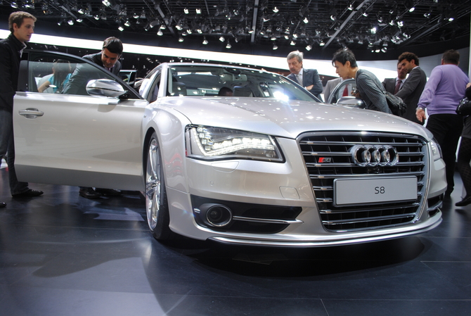 Audi S8