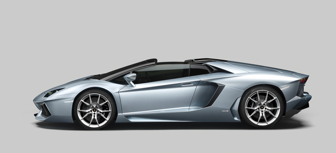 Aventador Gets Droptop Version with Two-Peice Carbon Top