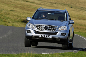 Mercedes-Benz ML350 CDI BlueEFF. Sport