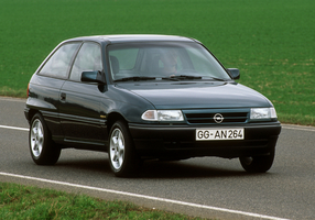 Opel Astra 1.6 Saloon