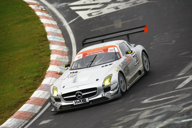 SLS AMG GT3 gets first race victory SLS AMG GT3 gets first race victory