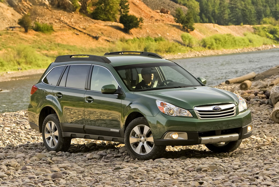 Subaru Outback elected Motor Trend's 2010 Sport Utility Vehicle of the Year
