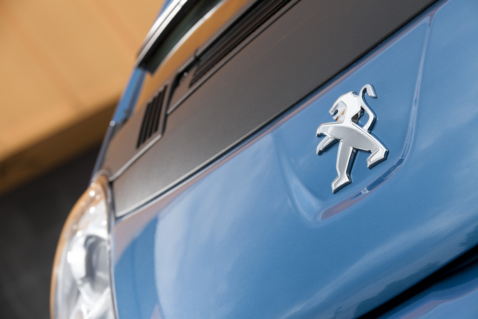 Peugeot iOn becomes reality Peugeot iOn becomes reality