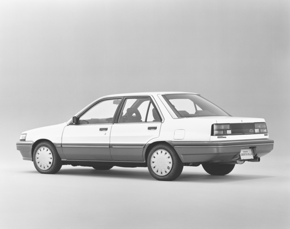 Nissan Liberta Villa Sedan 1600SSS Twincam