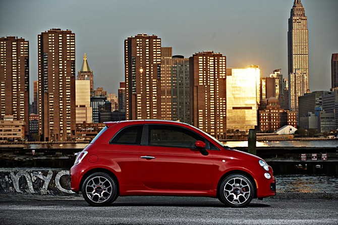 Fiat 500 officially arrives in the US