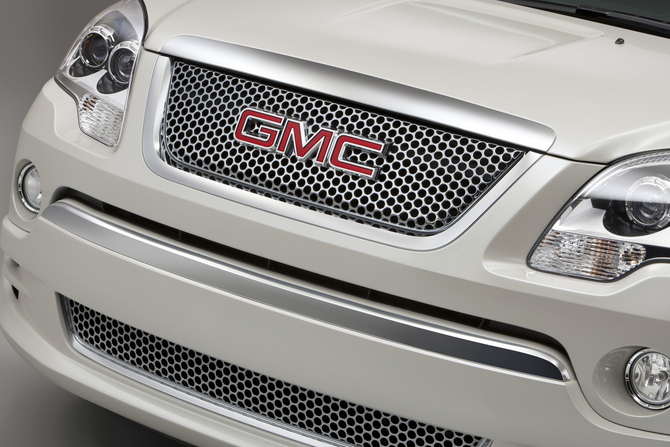 GMC Acadia Denali FWD