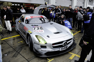 Mercedes-Benz SLS AMG GT3 makes its racing debut