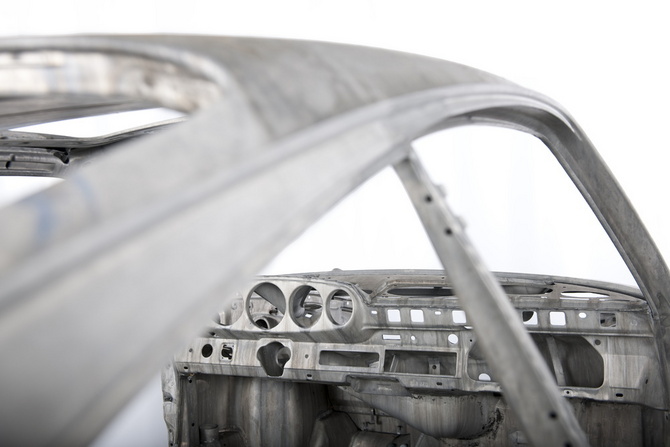 Porsche raffles perfectly restored 911T Porsche raffles perfectly restored 911T