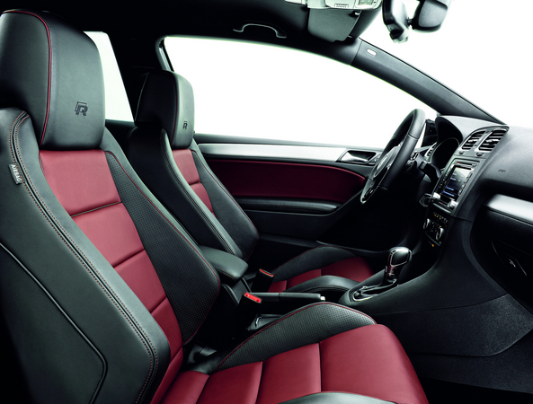 Golf R gets four special versions at Geneva Golf R gets four special versions at Geneva