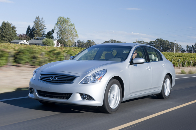 Infiniti extends G series with new G25 Infiniti extends G series with new G25