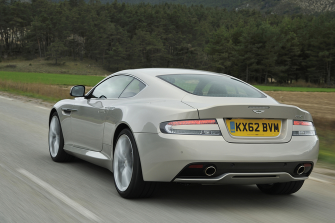 Aston Martin DB9 6.0 Touchtronic 2