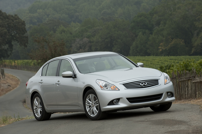 Infiniti extends G series with new G25 Infiniti extends G series with new G25
