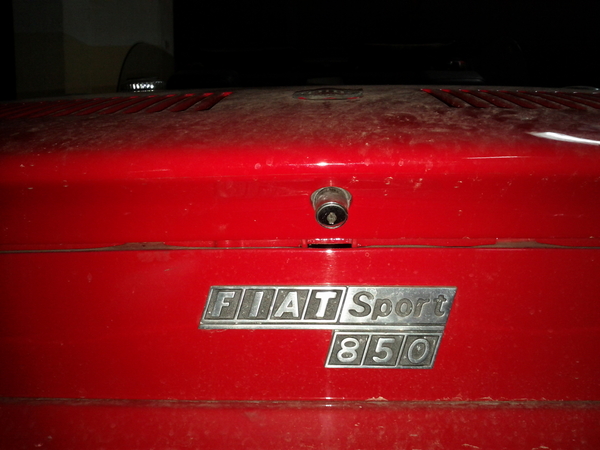 Stumbled upon: Fiat 850 Sport Spider