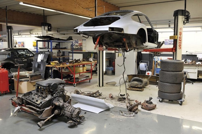Porsche raffles perfectly restored 911T Porsche raffles perfectly restored 911T