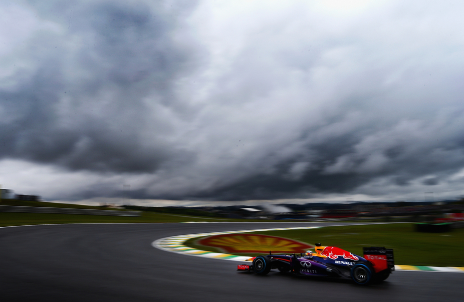 Vettel ended the season in a tie for the most consecutive wins in F1 history