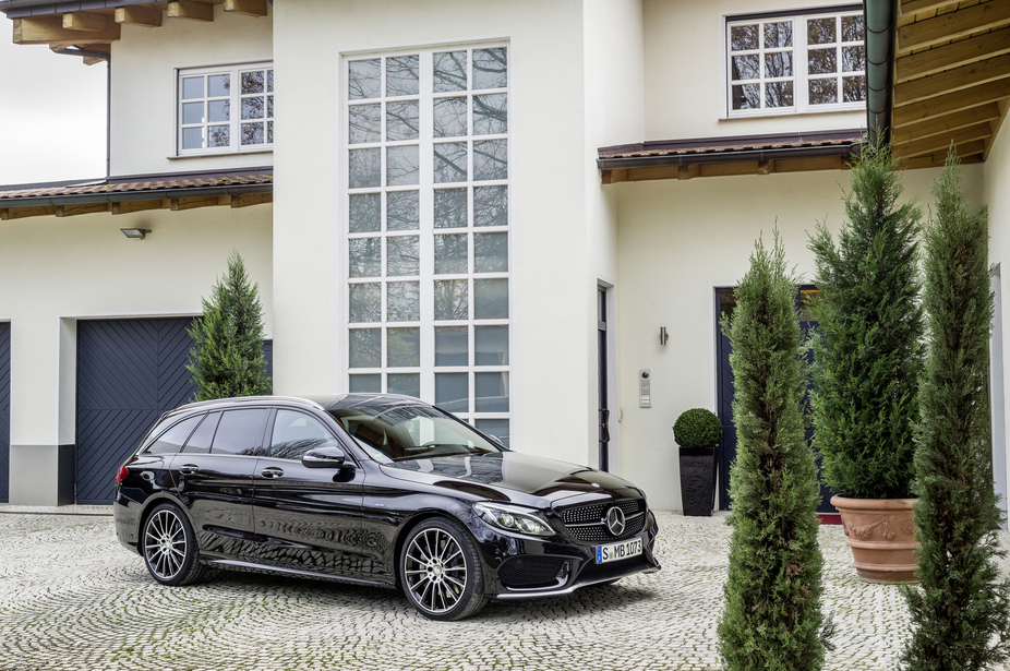 Mercedes-Benz C 63 AMG Station Wagon