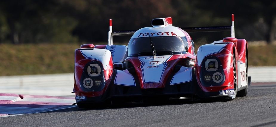 Toyota had only one finished monocoque for the TS030 that has been severely damaged