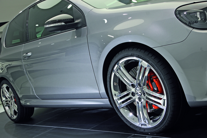 Golf R gets four special versions at Geneva Golf R gets four special versions at Geneva