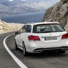 Mercedes-Benz E Station 63 AMG Auto