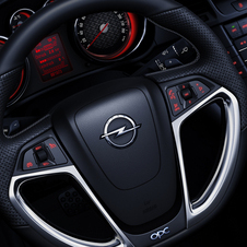 Opel Insignia OPC now with automatic transmission