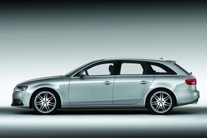 Audi A4 Avant 3.2 FSI S line