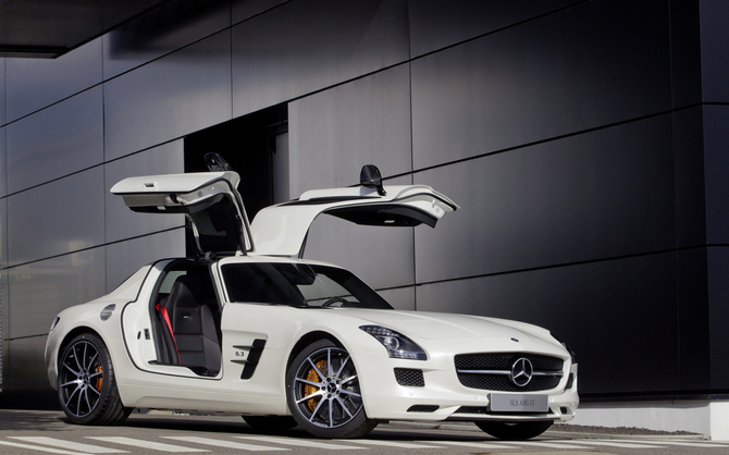 Mercedes-Benz SLS AMG GT Mercedes-Benz SLS AMG GT