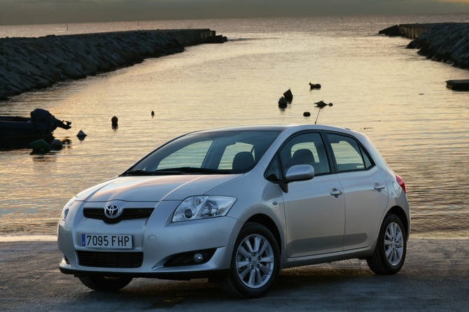 Toyota Auris 1.4 D-4D Sol