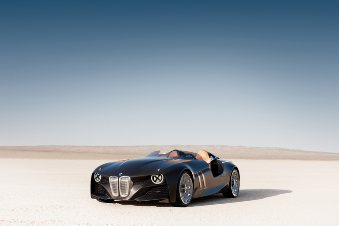 BMW celebrates 75th of the 328 with an Hommage model BMW celebrates 75th of the 328 with an Hommage model