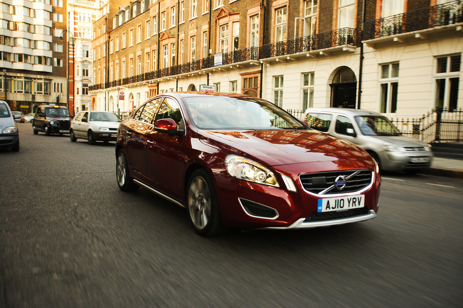 Volvo S60 T5 Momentum Powershift