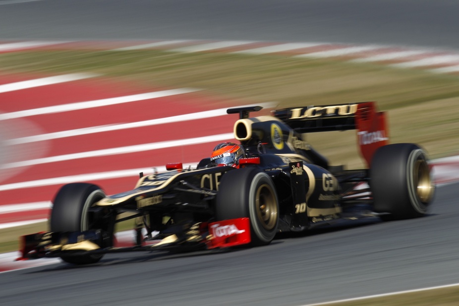 Grosjean and Lotus Fastest Again on Day 2 of F1 Testing