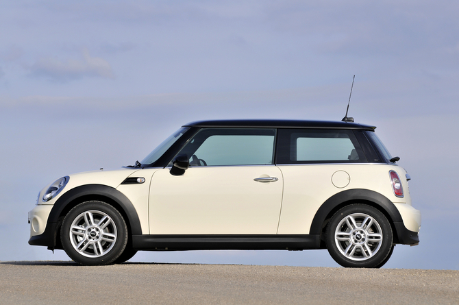 MINI (BMW) Cooper D AT