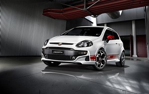 Abarth: Punto Evo and 500C presented at Geneva