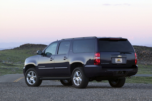 Chevrolet Suburban LTZ 1500 4WD