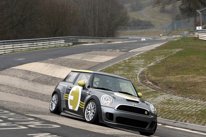 MINI E Race runs in Nürburgring MINI E Race runs in Nürburgring