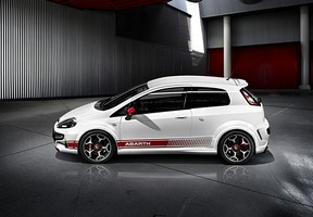 Abarth: Punto Evo and 500C presented at Geneva