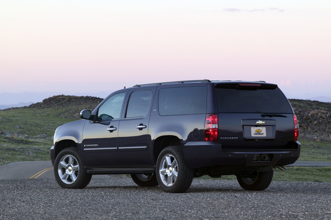 Chevrolet Suburban LTZ 1500 2WD