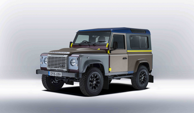This special Defender was created in close collaboration with the design team of Land Rover's SVO department and Paul Smith This special Defender was created in close collaboration with the design team of Land Rover's SVO department and Paul Smith