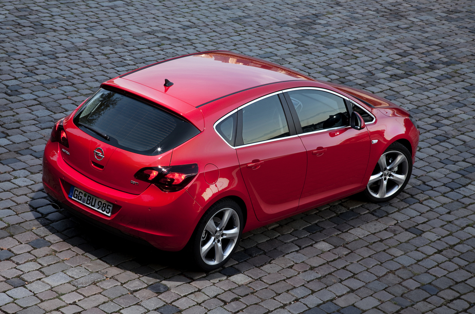 Opel Astra Gen.4