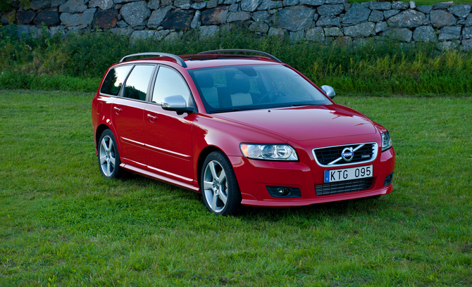 Volvo V50 D4 R-Design