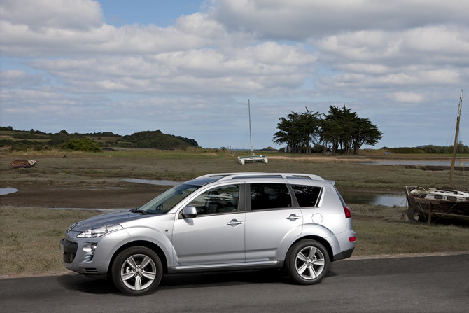 Peugeot 4007 2.2 HDi GT