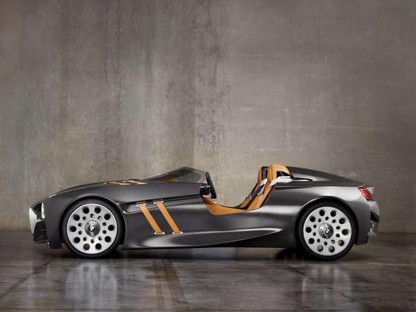BMW celebrates 75th of the 328 with an Hommage model BMW celebrates 75th of the 328 with an Hommage model