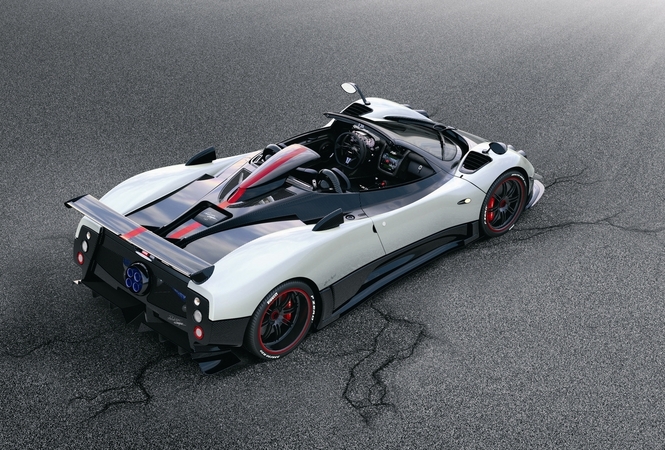 Pagani introduces roadster model: Pagani Zonda Cinque Pagani introduces roadster model: Pagani Zonda Cinque