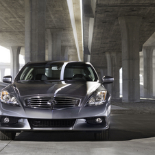 IPL adds a deeper front bumper and 19in wheels to the G Series