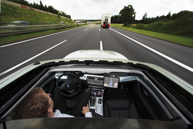 BMW strives to automate driving BMW strives to automate driving