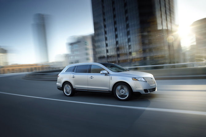 Lincoln MKT 3.5L with EcoBoost AWD