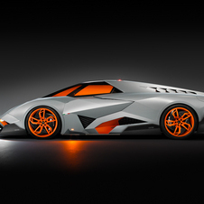 Lateral do Lamborghini Egoista é dominado pela figura de um touro estilizado preparado para uma investida