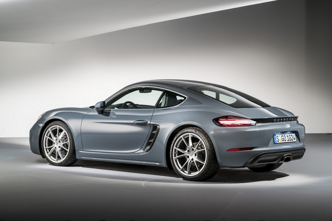 Porsche 718 Cayman S PDK